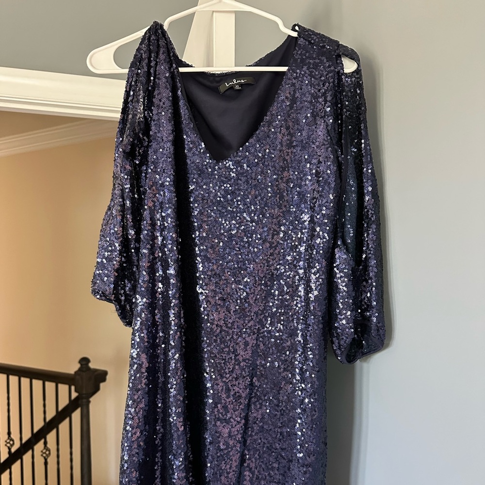 Lulu’s cold shoulder navy blue sequin dress size M